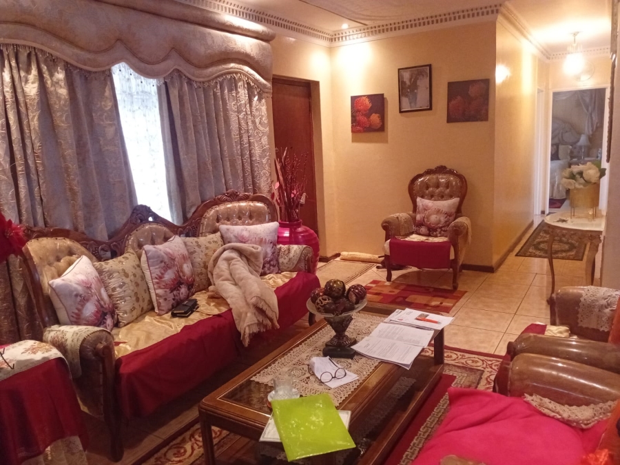 3 Bedroom Property for Sale in Kwa Nobuhle Eastern Cape